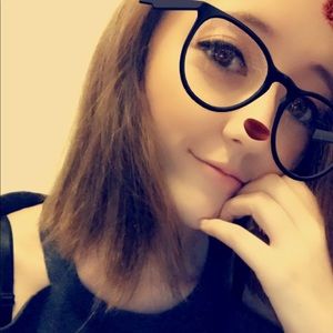 Meet your Posher, Aurora